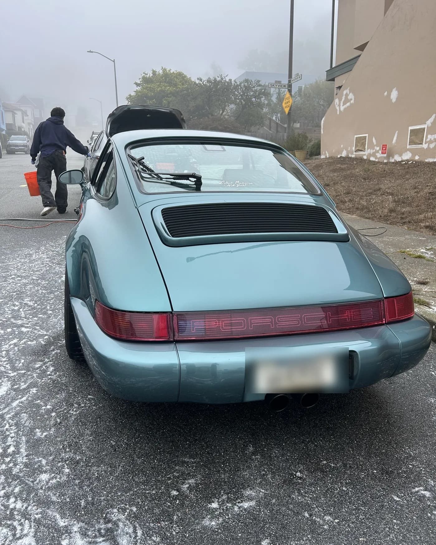 Porsche 964 after detailing, rear view